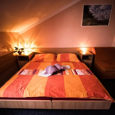 Holzbecher Ratiborice Česká Skalice