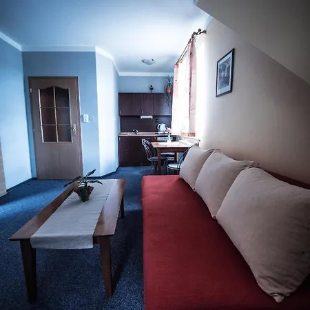 Holzbecher Ratiborice 3*