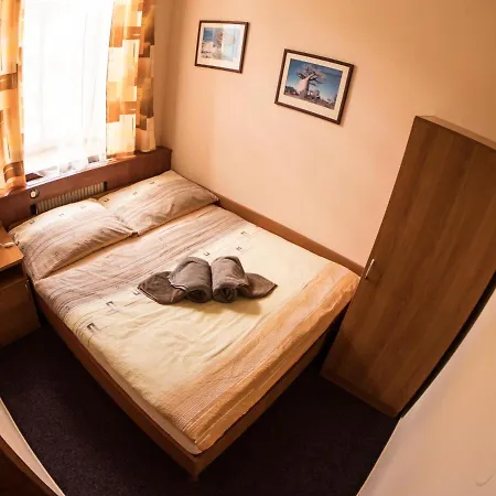 Holzbecher Hotel 3*