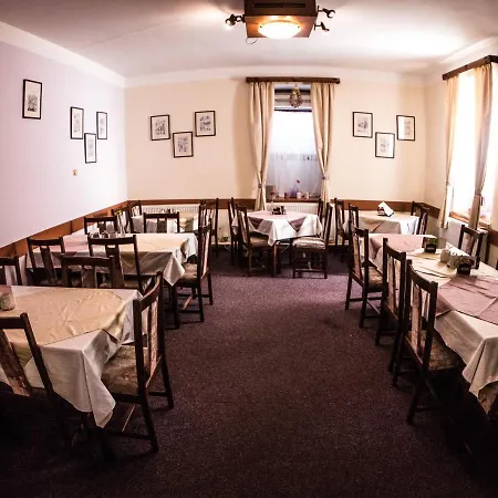 Holzbecher Ratiborice 3* Česká Skalice