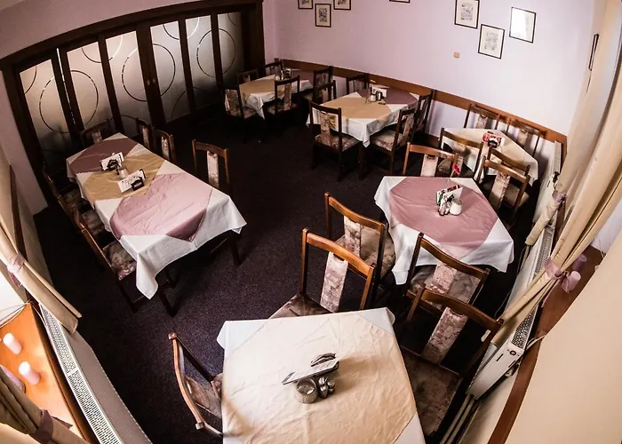 酒店 Holzbecher Ratiborice 3*