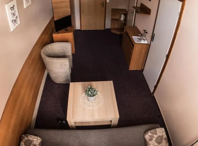 Holzbecher Ratiborice 3* Česká Skalice
